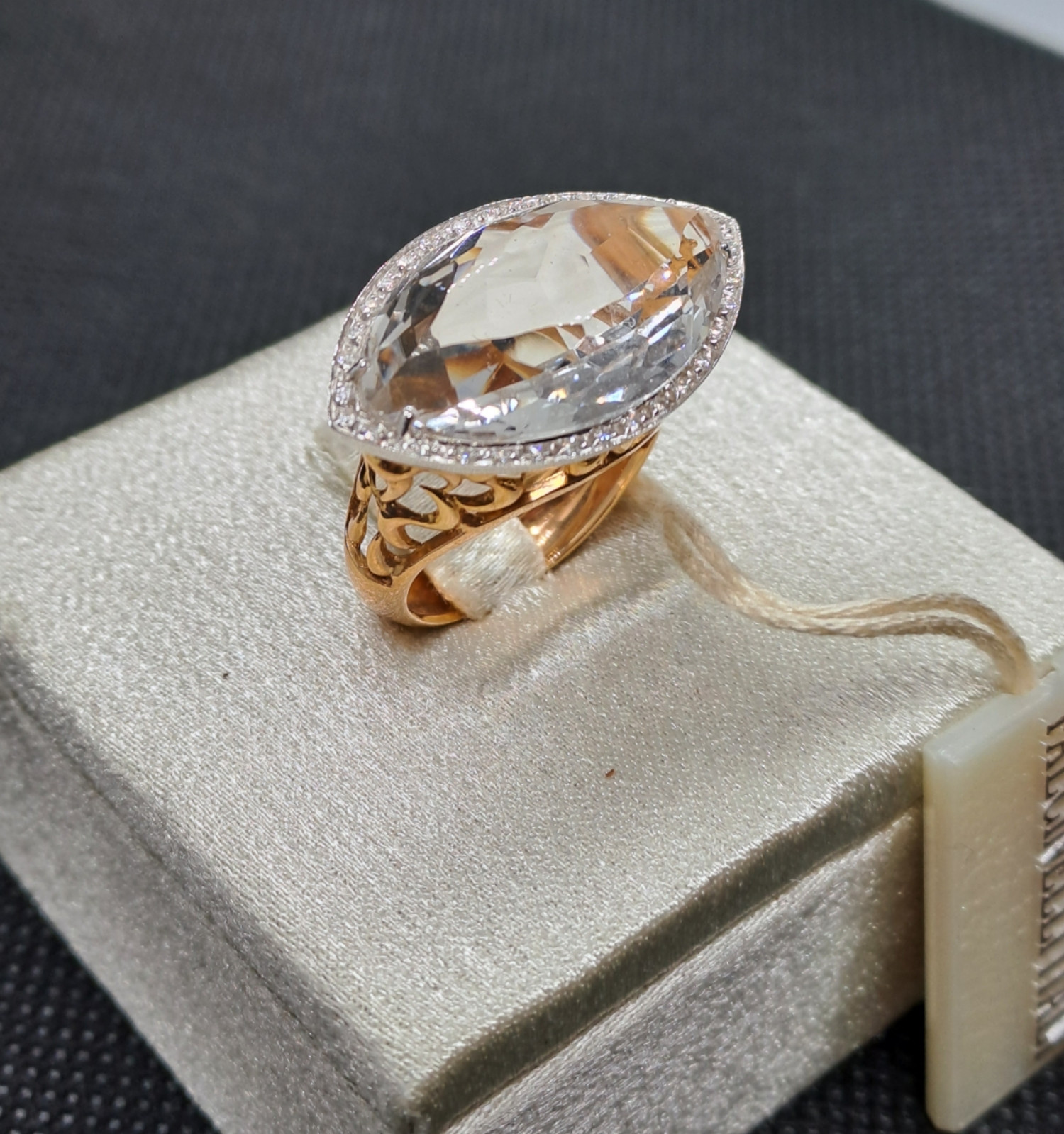 Anello donna in oro rosa 750 con diamanti e cristallo di rocca — eShopping Salerno
