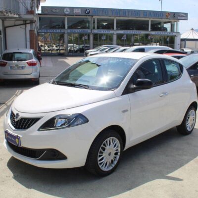 LANCIA – Ypsilon – 1.0 FireFly 5p.S&S Hybrid Silver