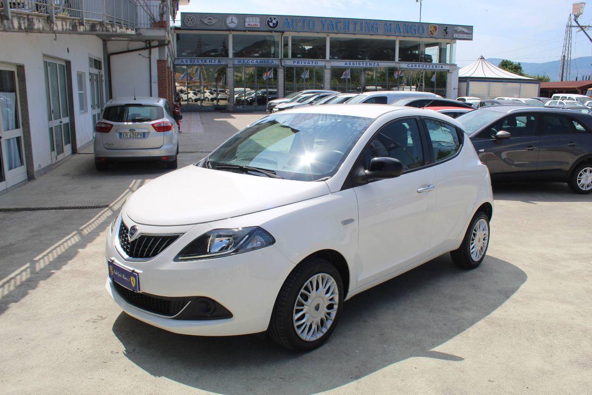 LANCIA – Ypsilon – 1.0 FireFly 5p.S&S Hybrid Silver — eShopping Salerno